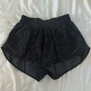 Lululemon hotty hot shorts 2.5” black cheetah print